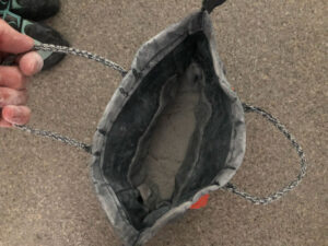 How to put chalk in chalk bag